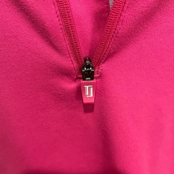 TJ Sportswear Barbie Pink  Tour Pullover Quarter Zip, size XL - Picture 4 of 11